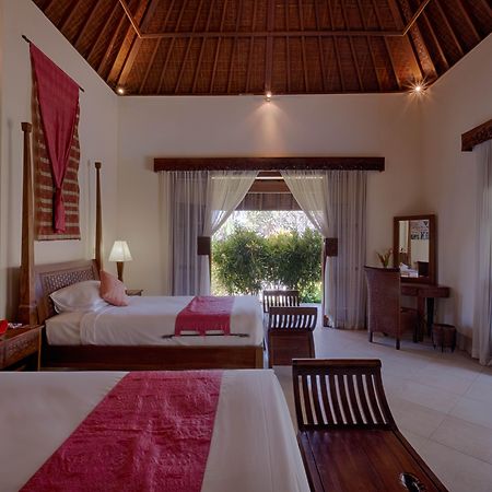 Kutus Kutus Saba Beach Villa Сукавати Экстерьер фото