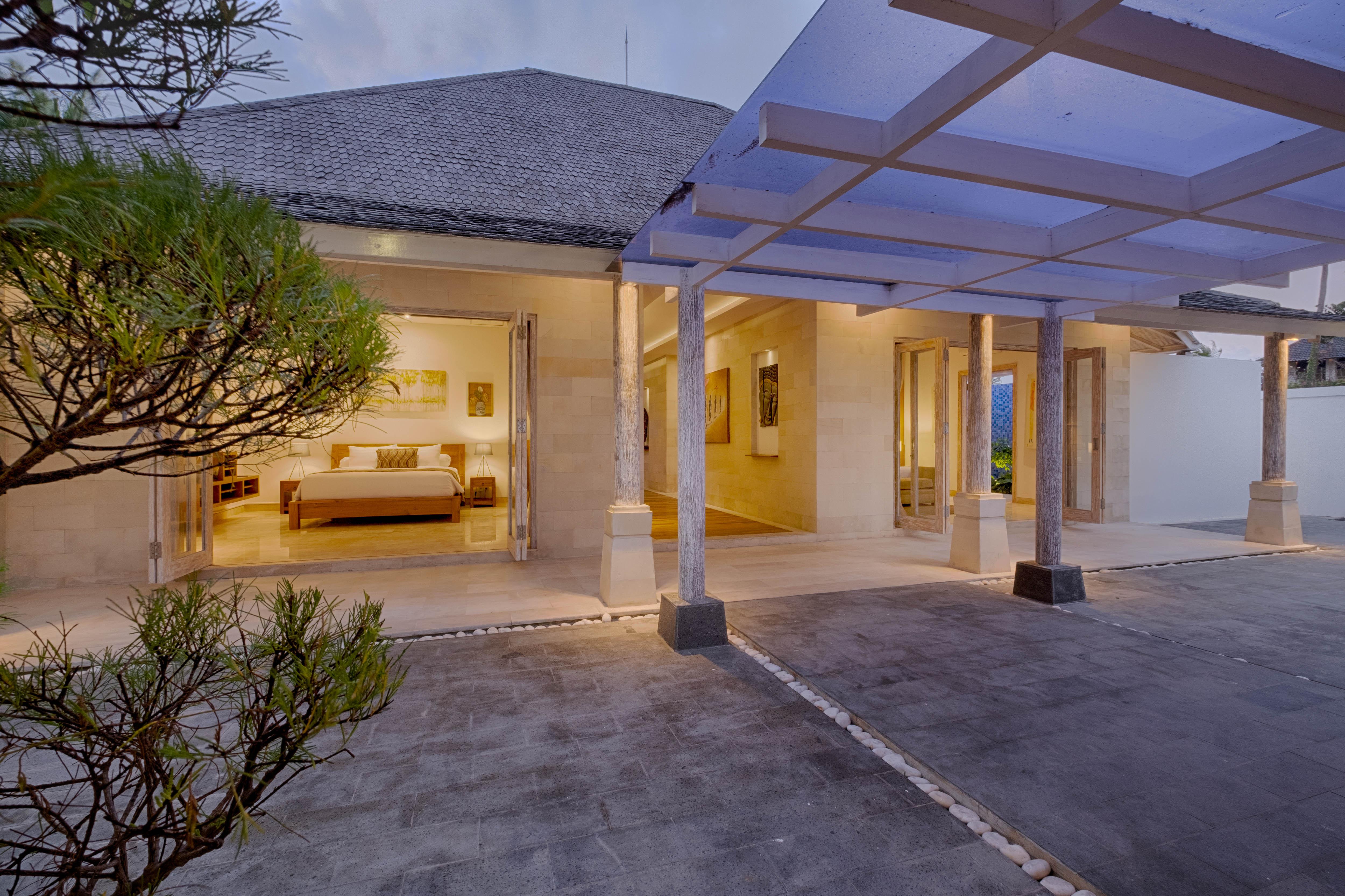 Kutus Kutus Saba Beach Villa Сукавати Экстерьер фото